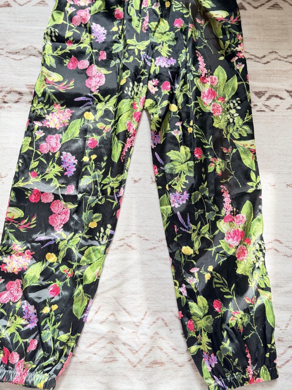 Victoria's Secret Floral Jogger Pants in Black & Pink Size XS